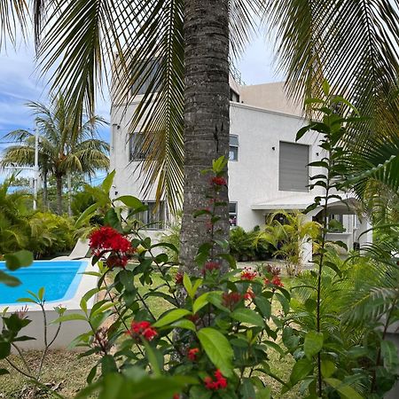 Cosy 2 Bedrooms Apts In Pereybere -Seasons Break Apartment Pereybere Beach Kültér fotó
